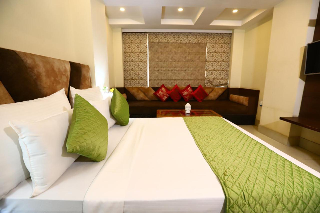 Hotel The Picasso Residency - Naraina New Delhi Extérieur photo