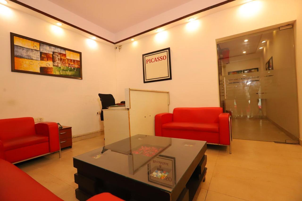 Hotel The Picasso Residency - Naraina New Delhi Extérieur photo